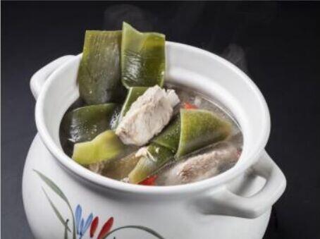 Kelp & Spareribs Soup